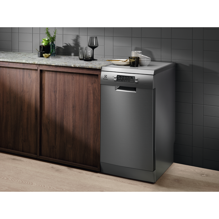 Electrolux - Small dishwasher - ESG42310SX