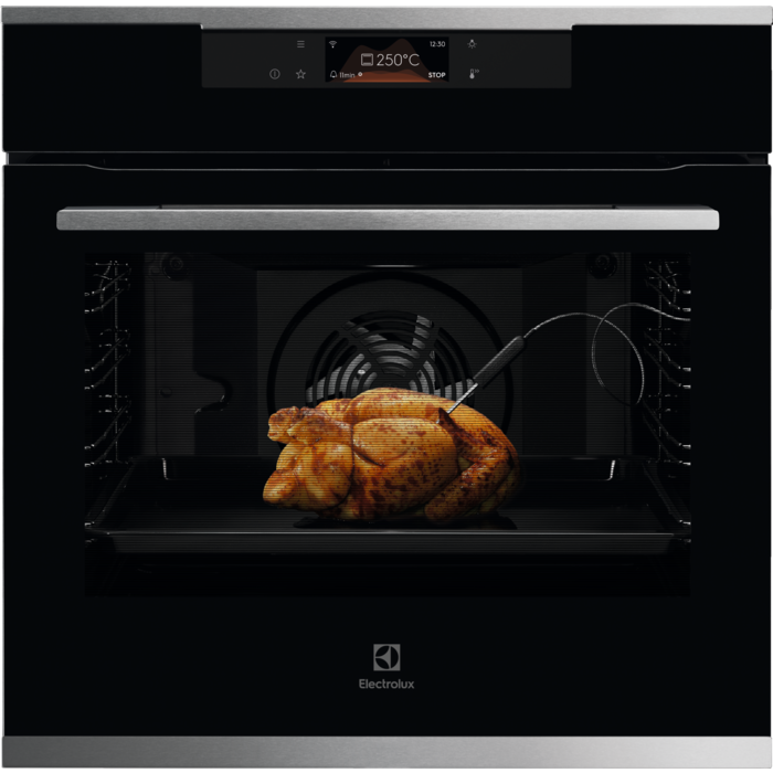 Electrolux 800 AssistedCooking vgradna pečica