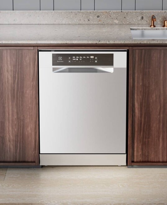 Freestanding dishwasher